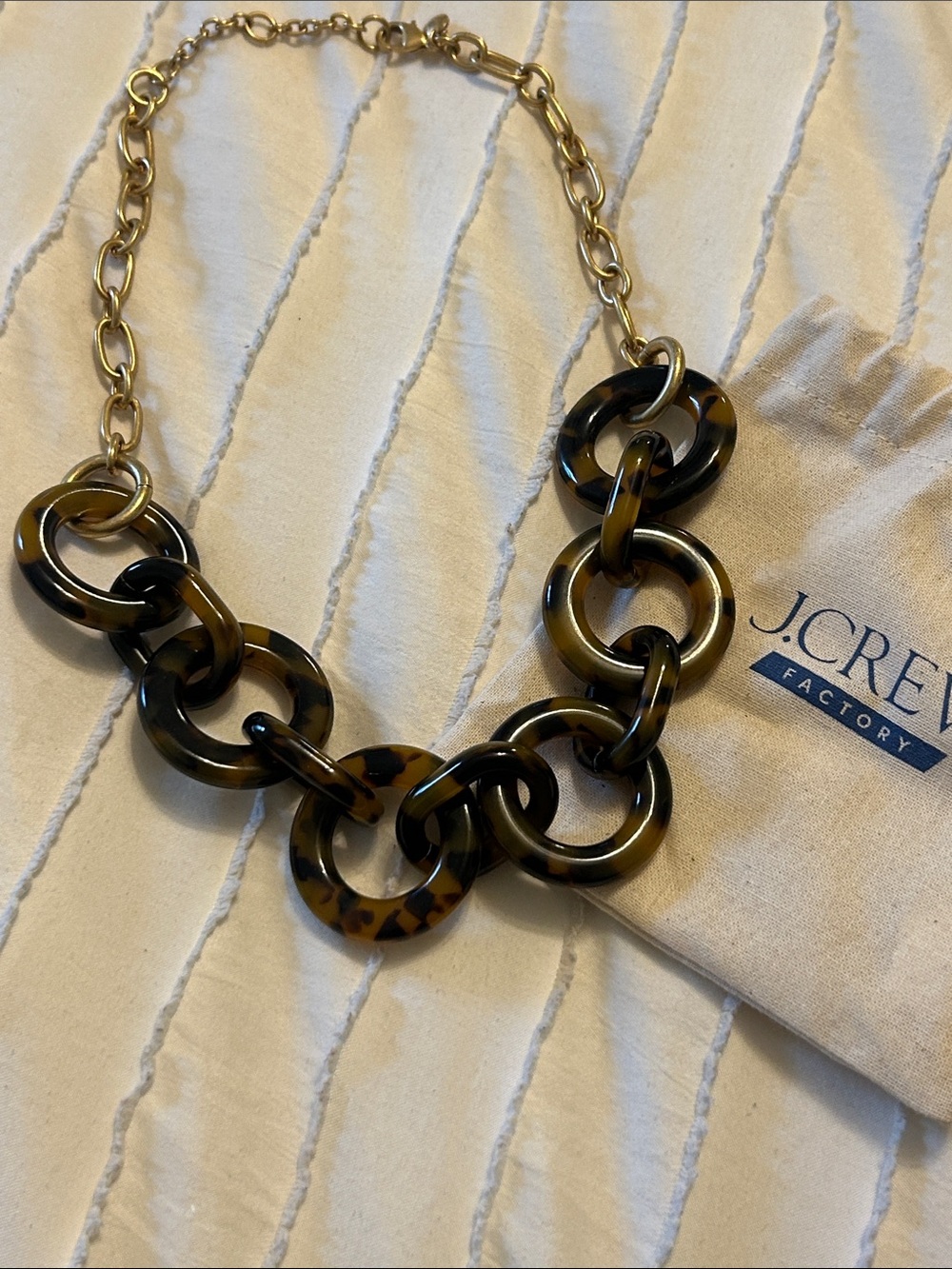 Tortoiseshell Link Necklace JCrew factory - Gold colored Chain. Comes with bag